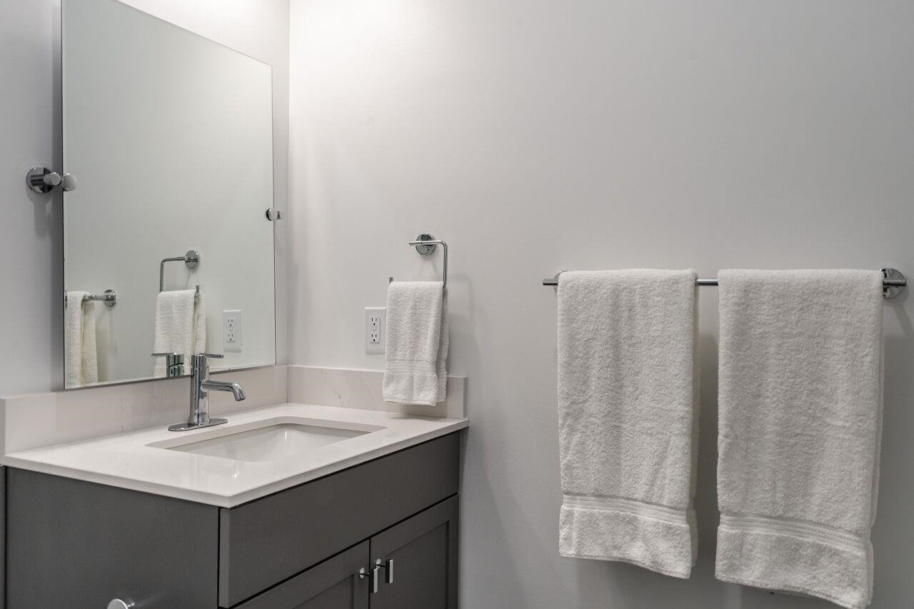 615 Daniels Street Unit: 318
