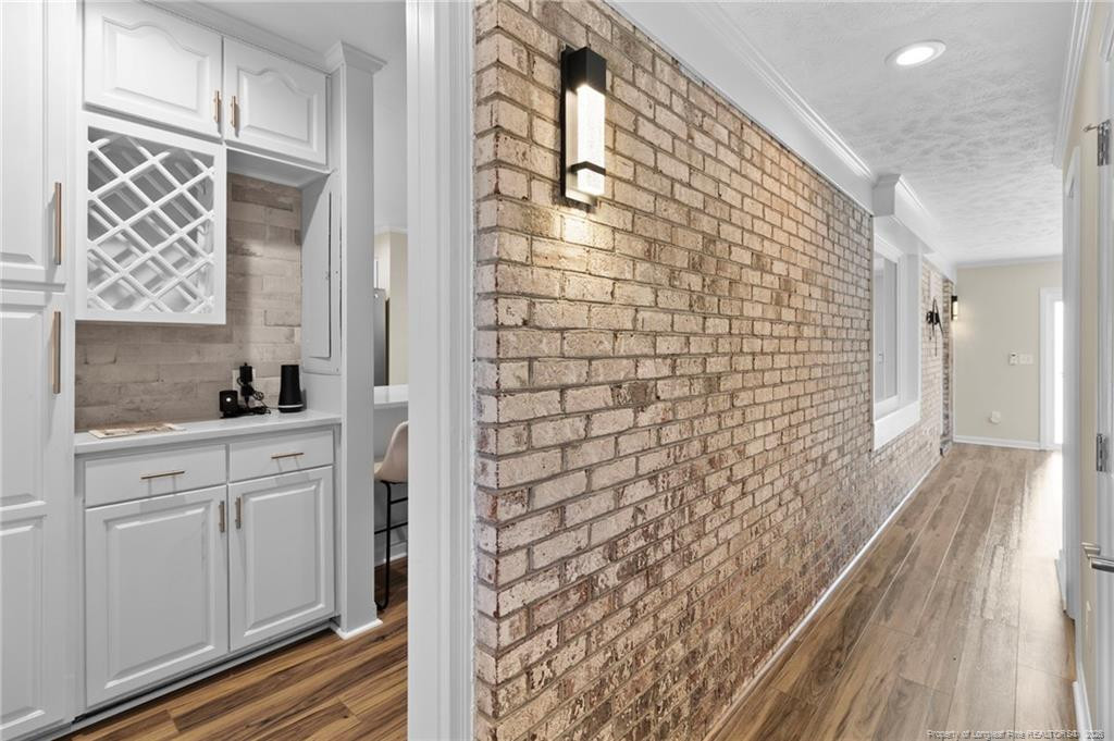 402 Thorncliff Drive