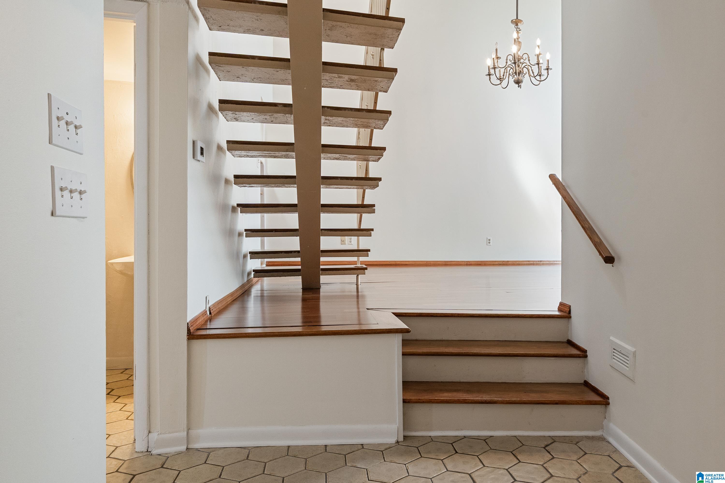 18 BERRYWOOD DRIVE Unit: 18