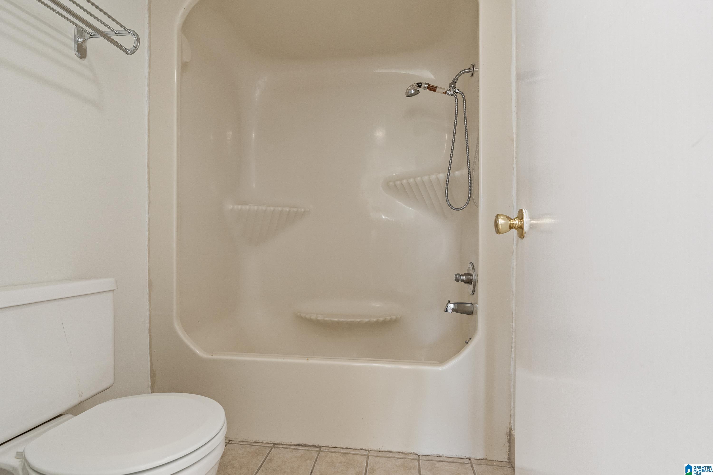 18 BERRYWOOD DRIVE Unit: 18