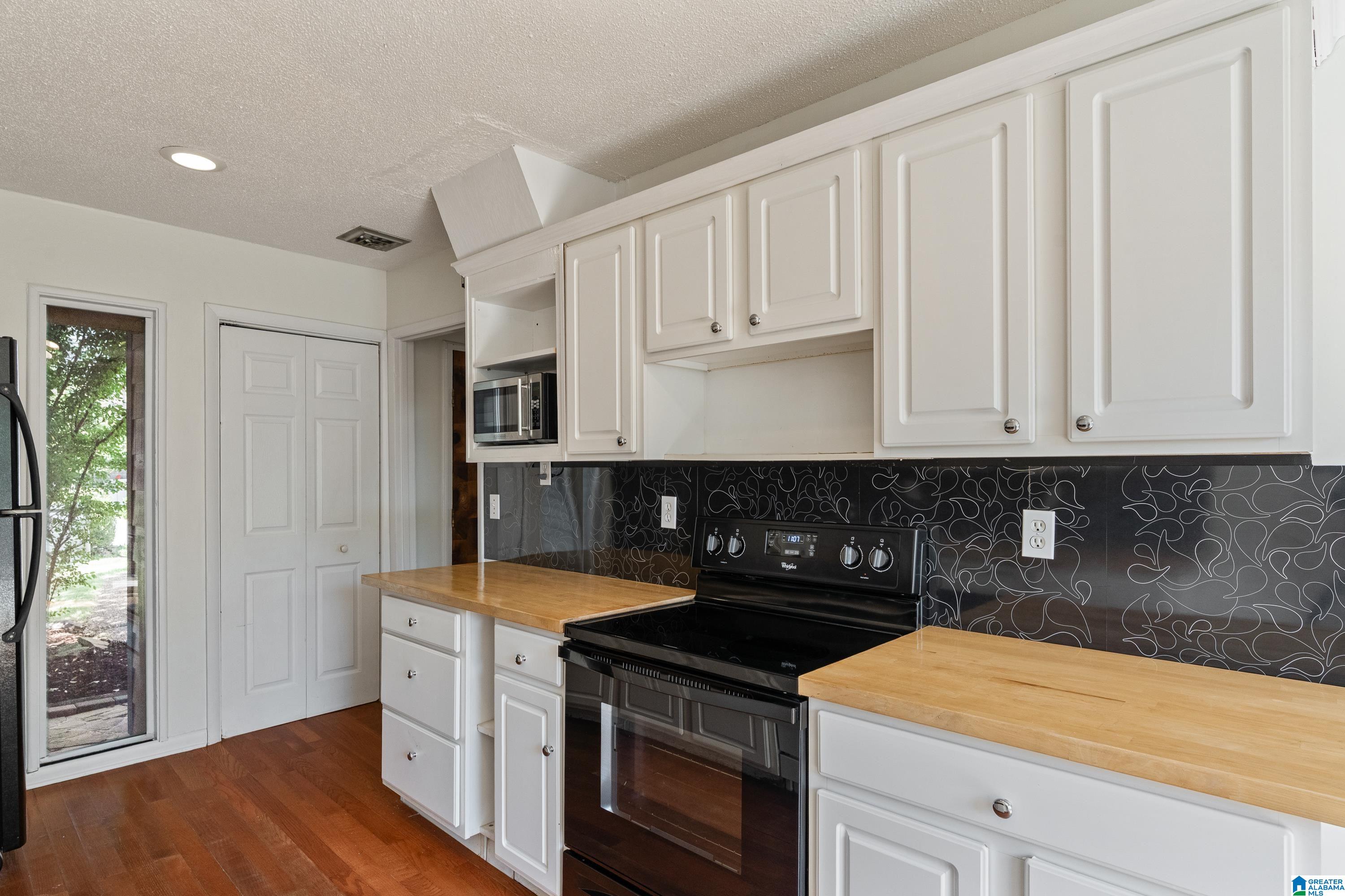 18 BERRYWOOD DRIVE Unit: 18