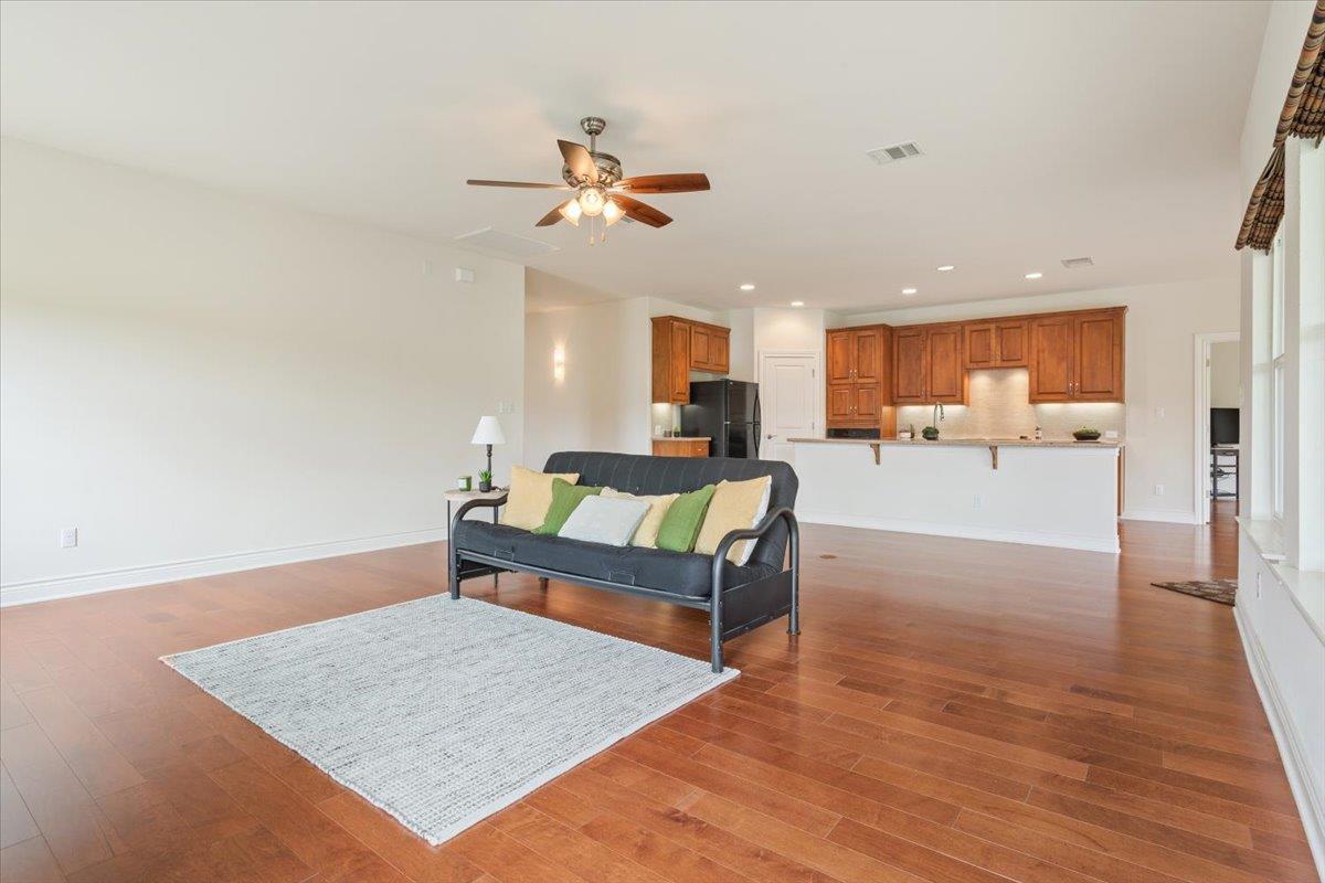 117 Hacienda Heights CV