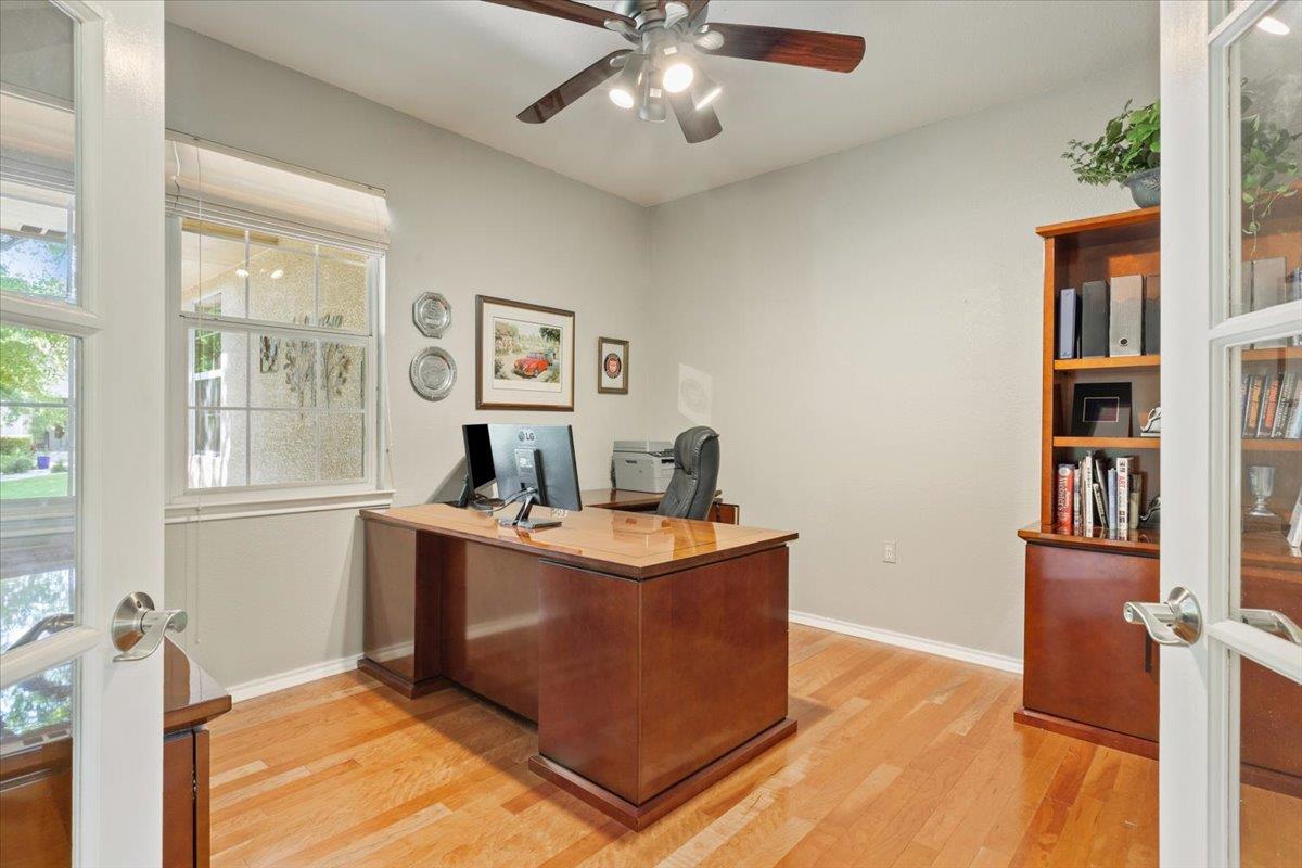 109 Yaupon LN