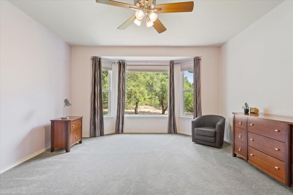 109 Yaupon LN