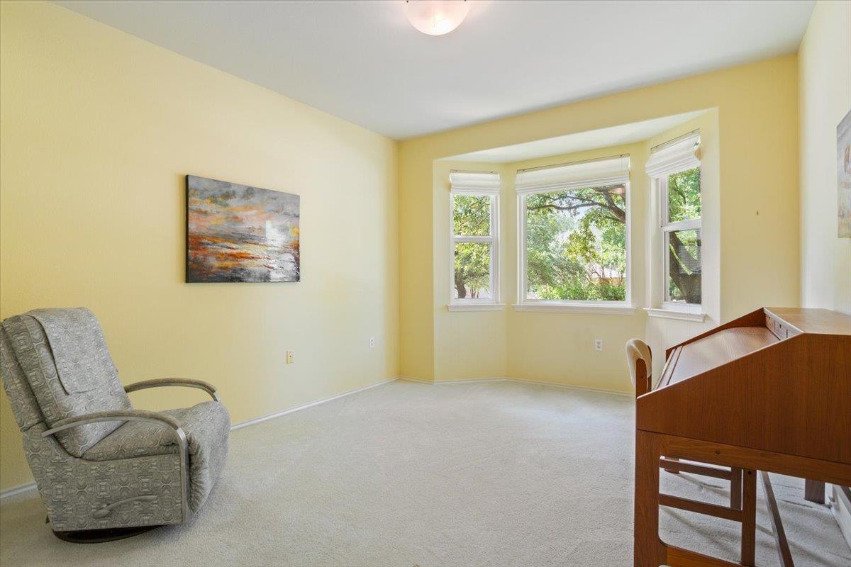 109 Yaupon LN
