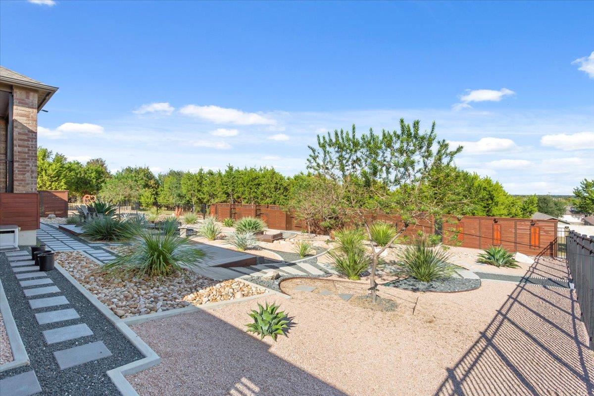 236 Standing Oak DR