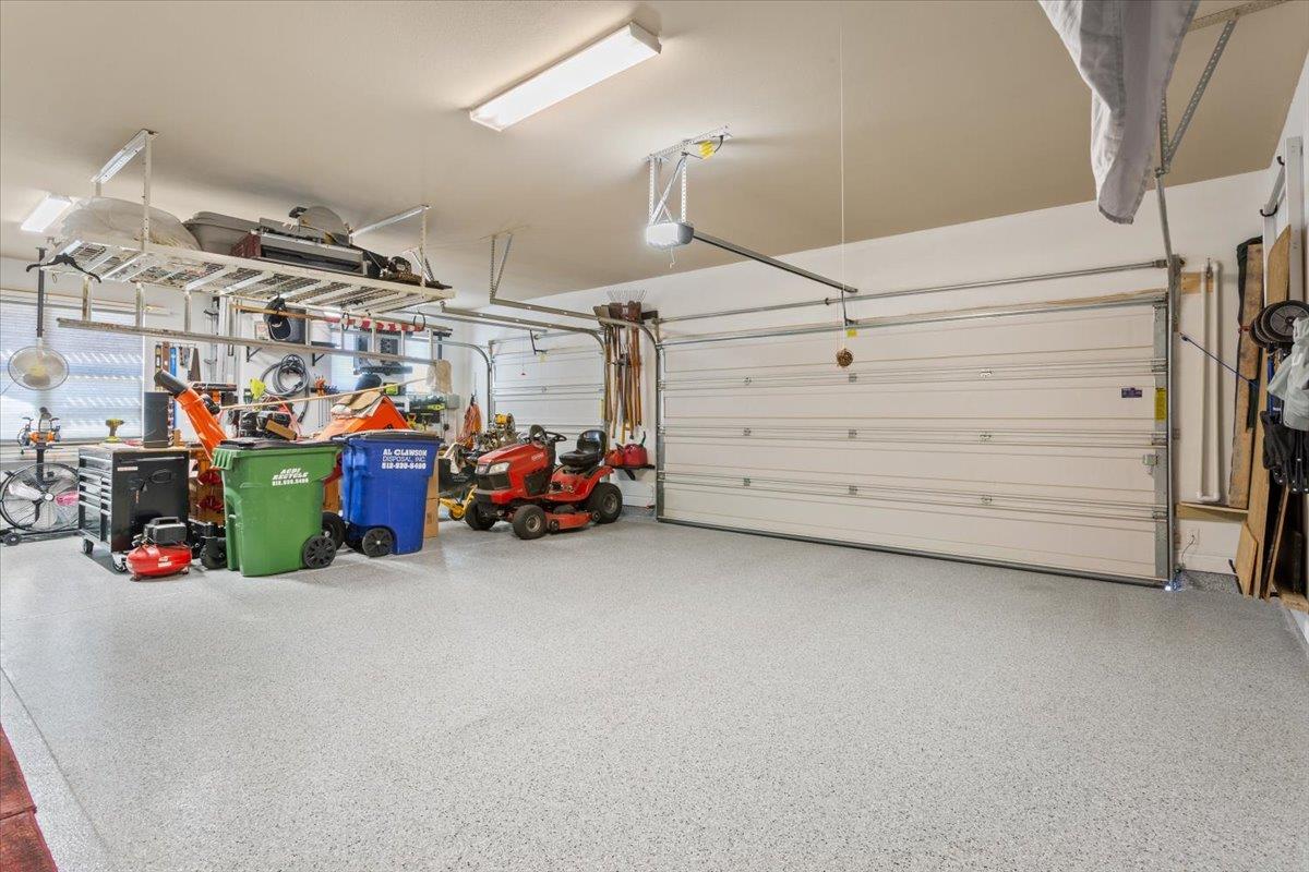 236 Standing Oak DR