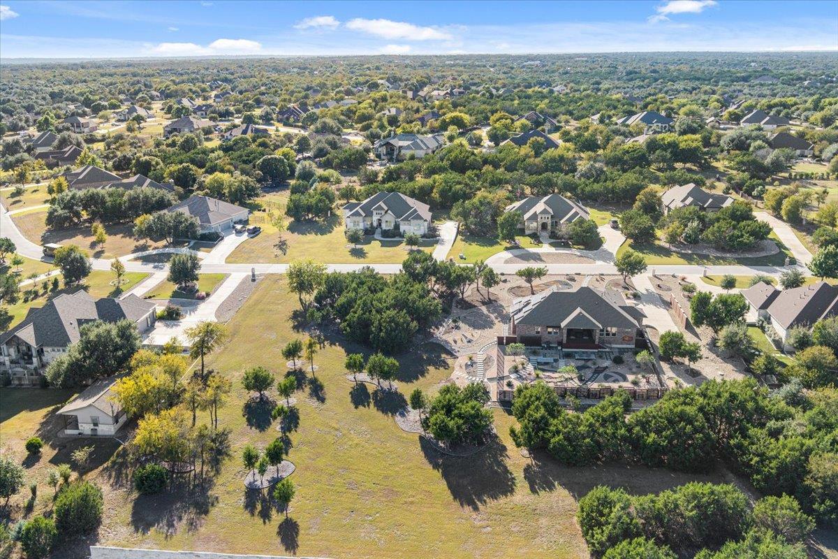 236 Standing Oak DR