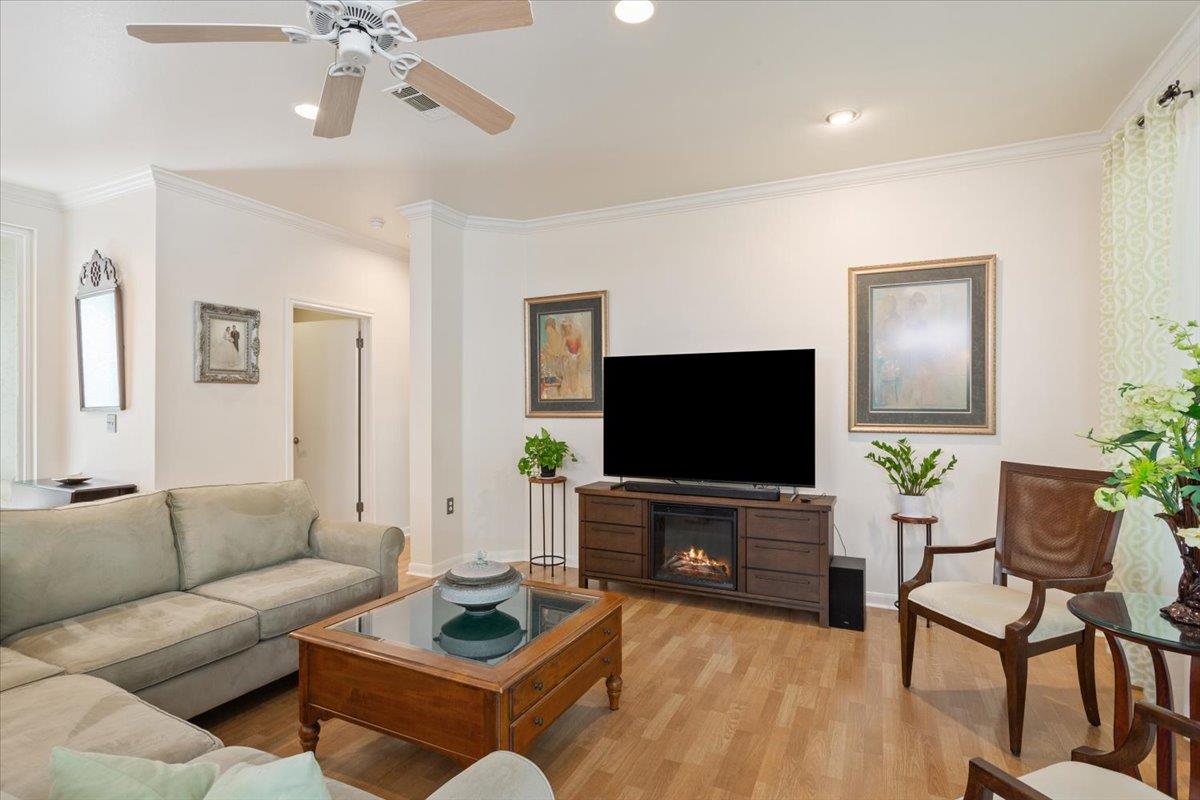 285 Whispering Wind DR