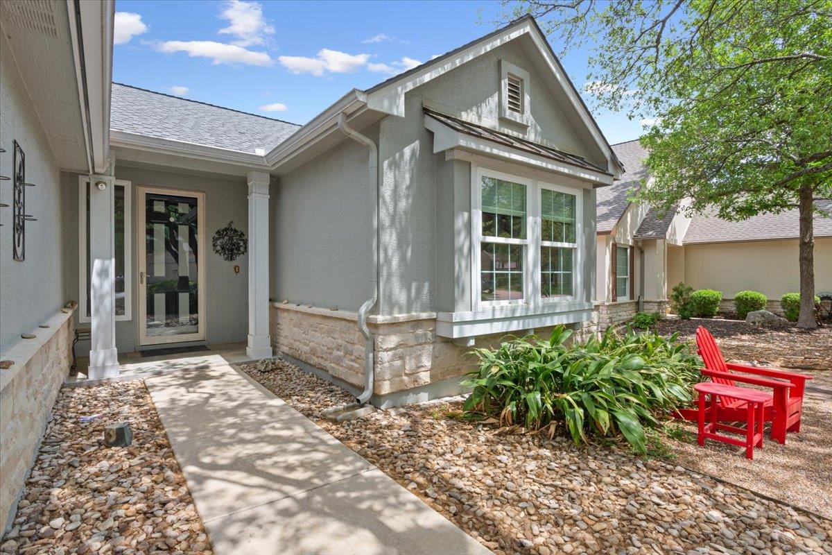 285 Whispering Wind DR