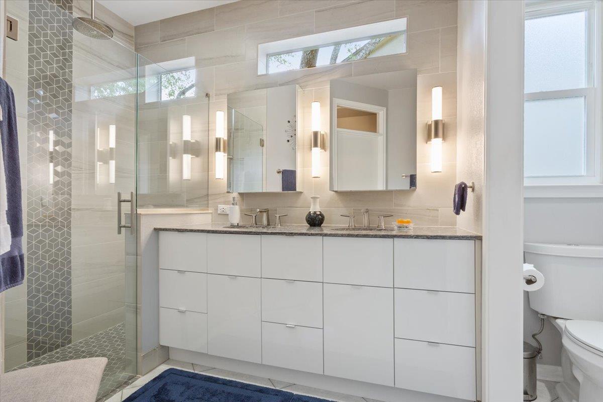 285 Whispering Wind DR