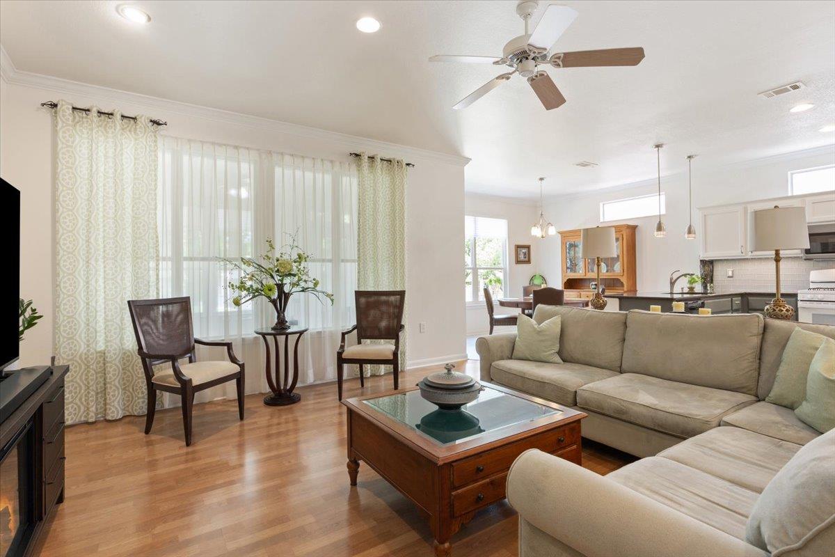 285 Whispering Wind DR