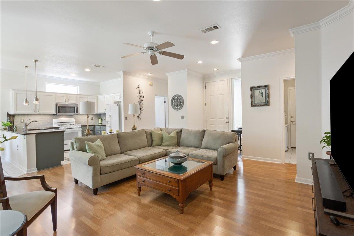 285 Whispering Wind DR