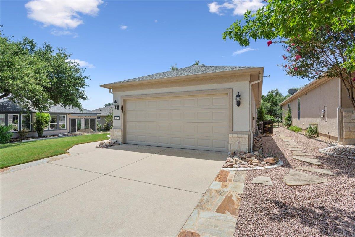 405 Fort Griffin TRL