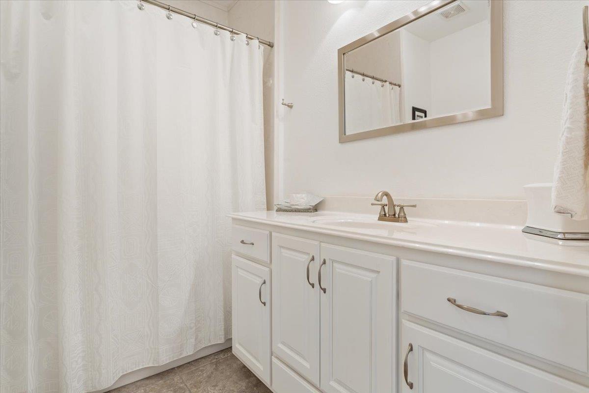 116 Hacienda Heights CV