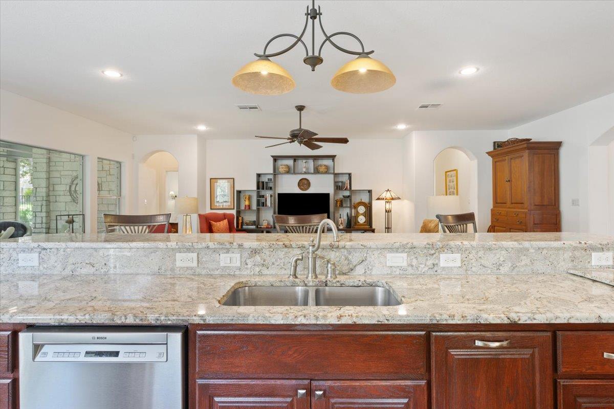 116 Hacienda Heights CV