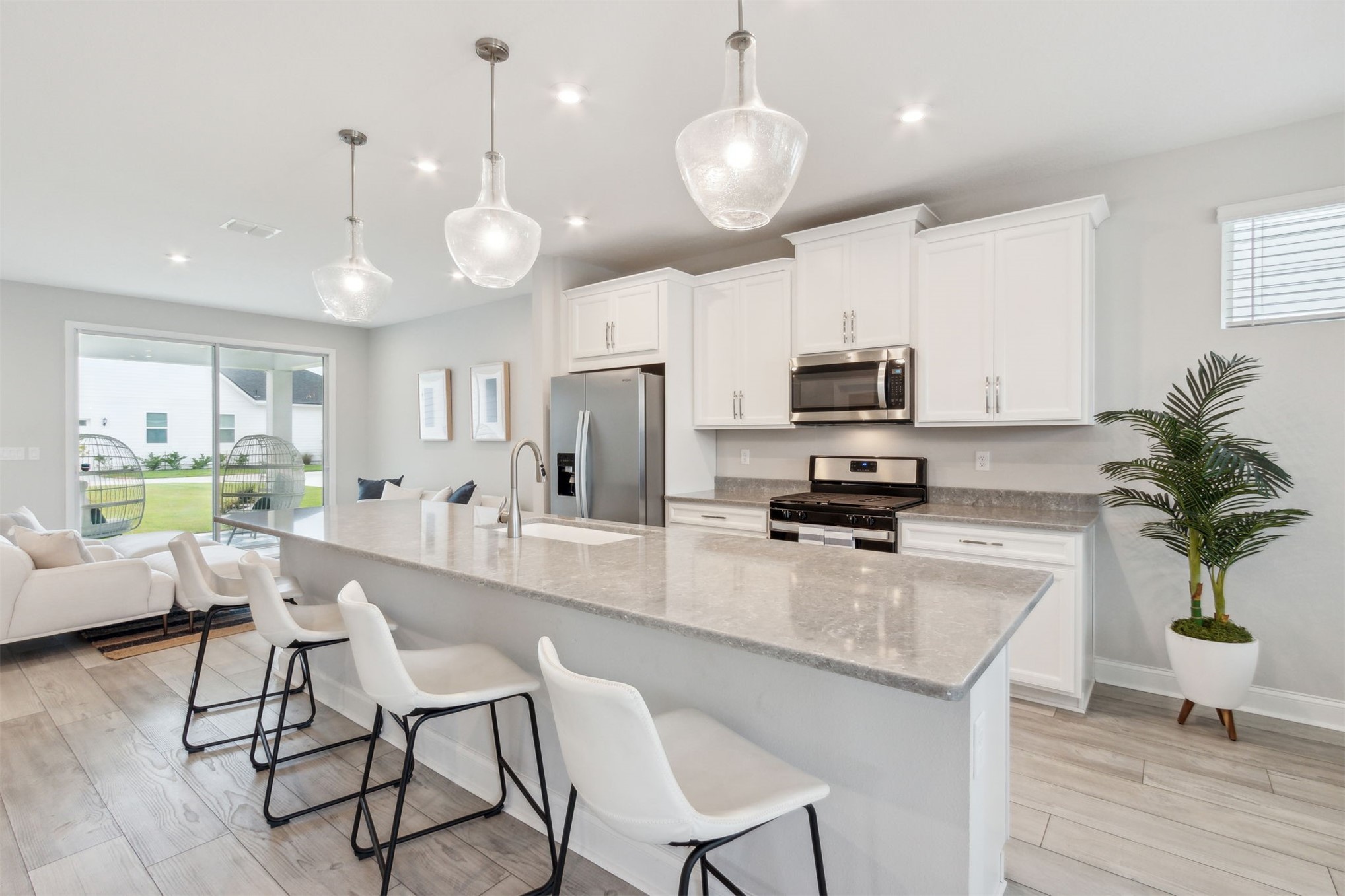 684 PALMETTO PLACE