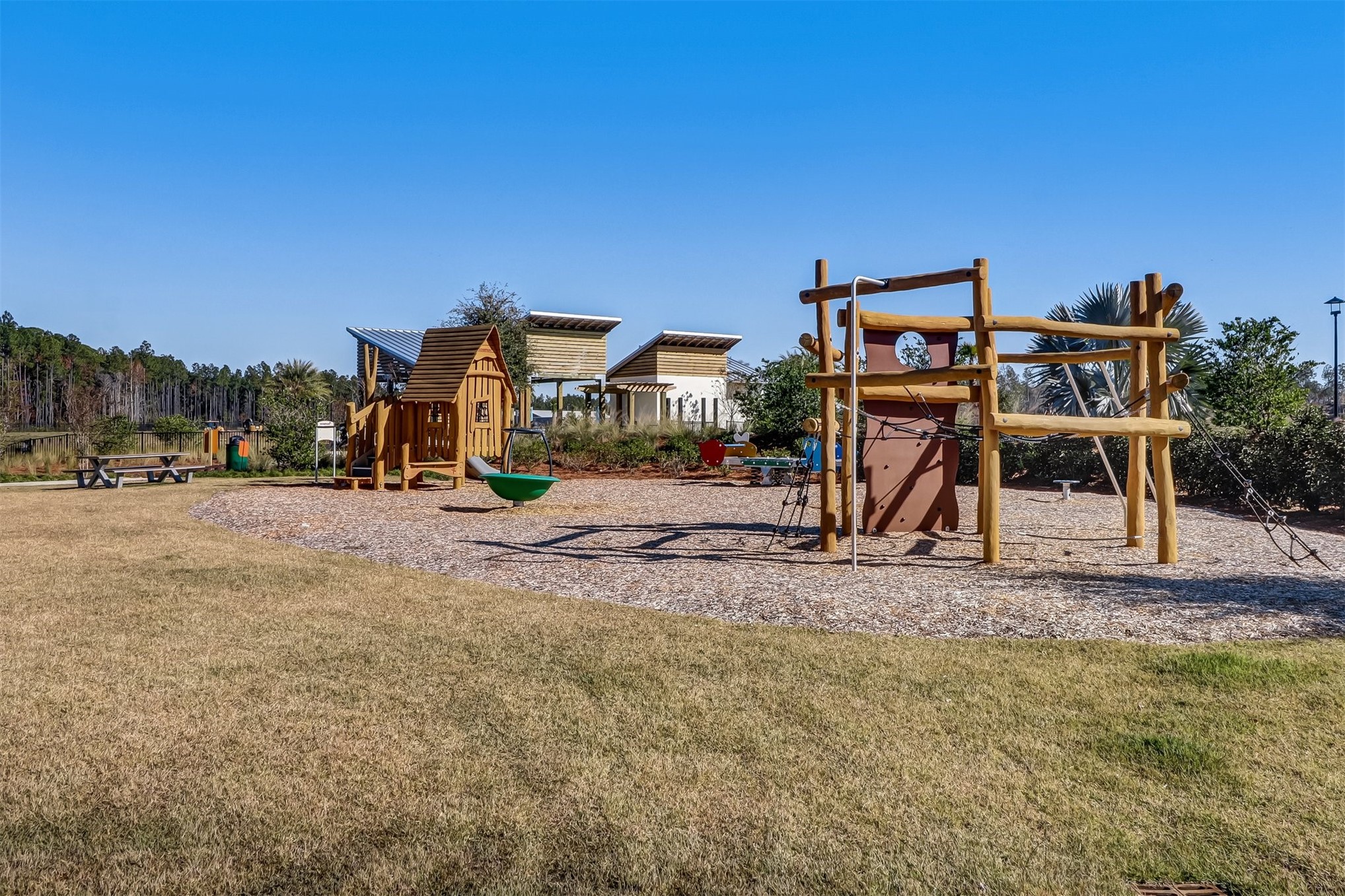 684 PALMETTO PLACE