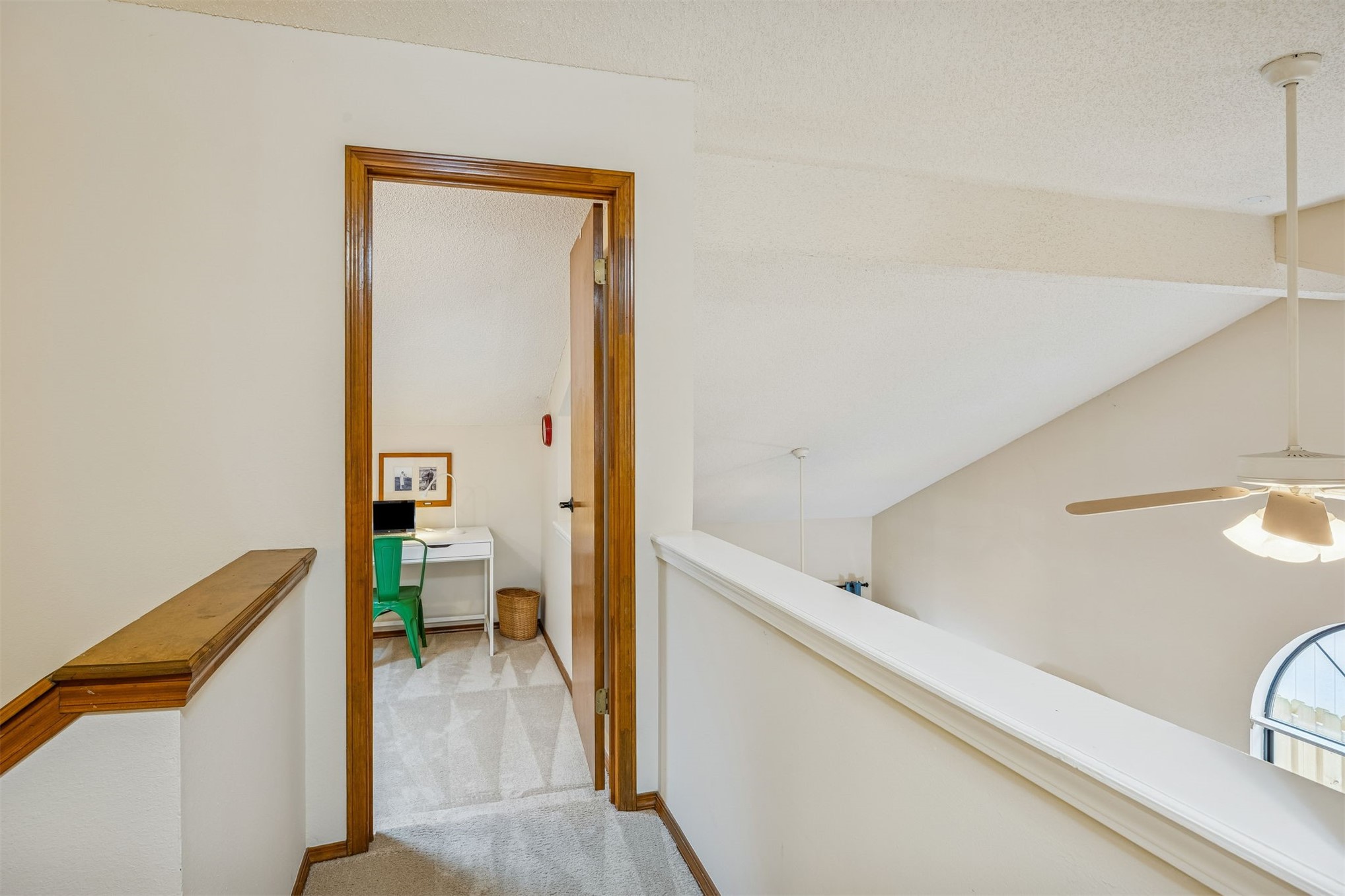 2027 W NATURES LANE
