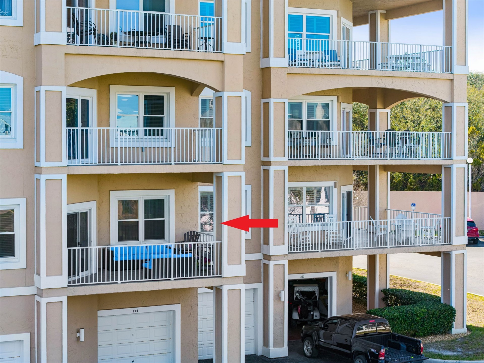 403 TARPON AVENUE 123