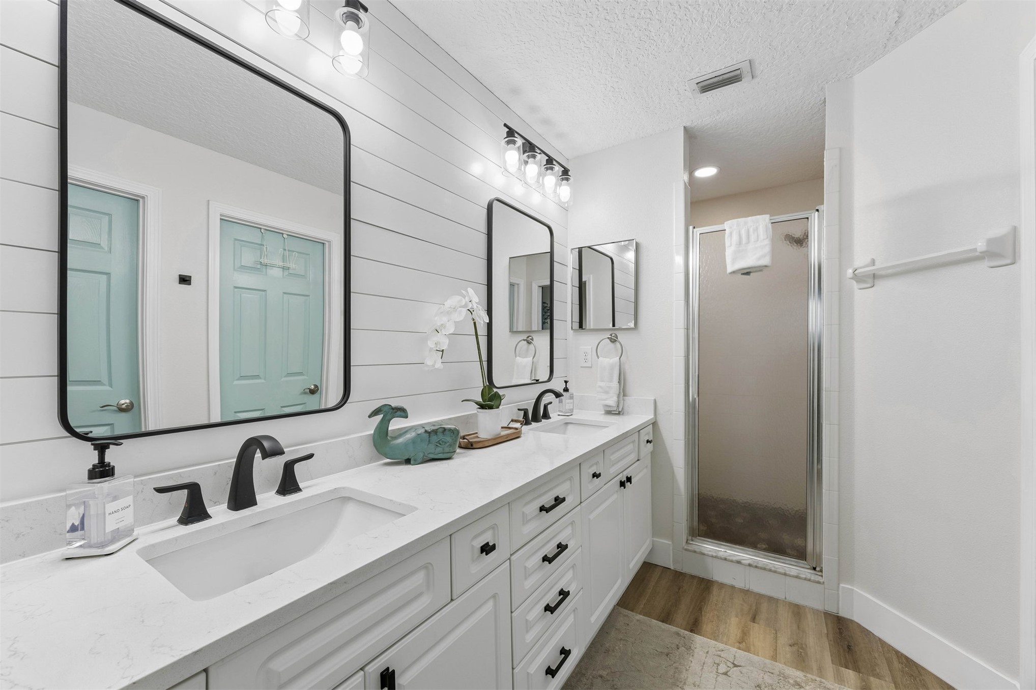 403 TARPON AVENUE 123