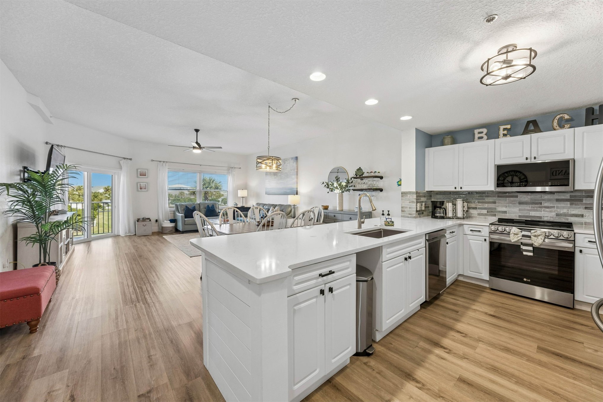 403 TARPON AVENUE 123