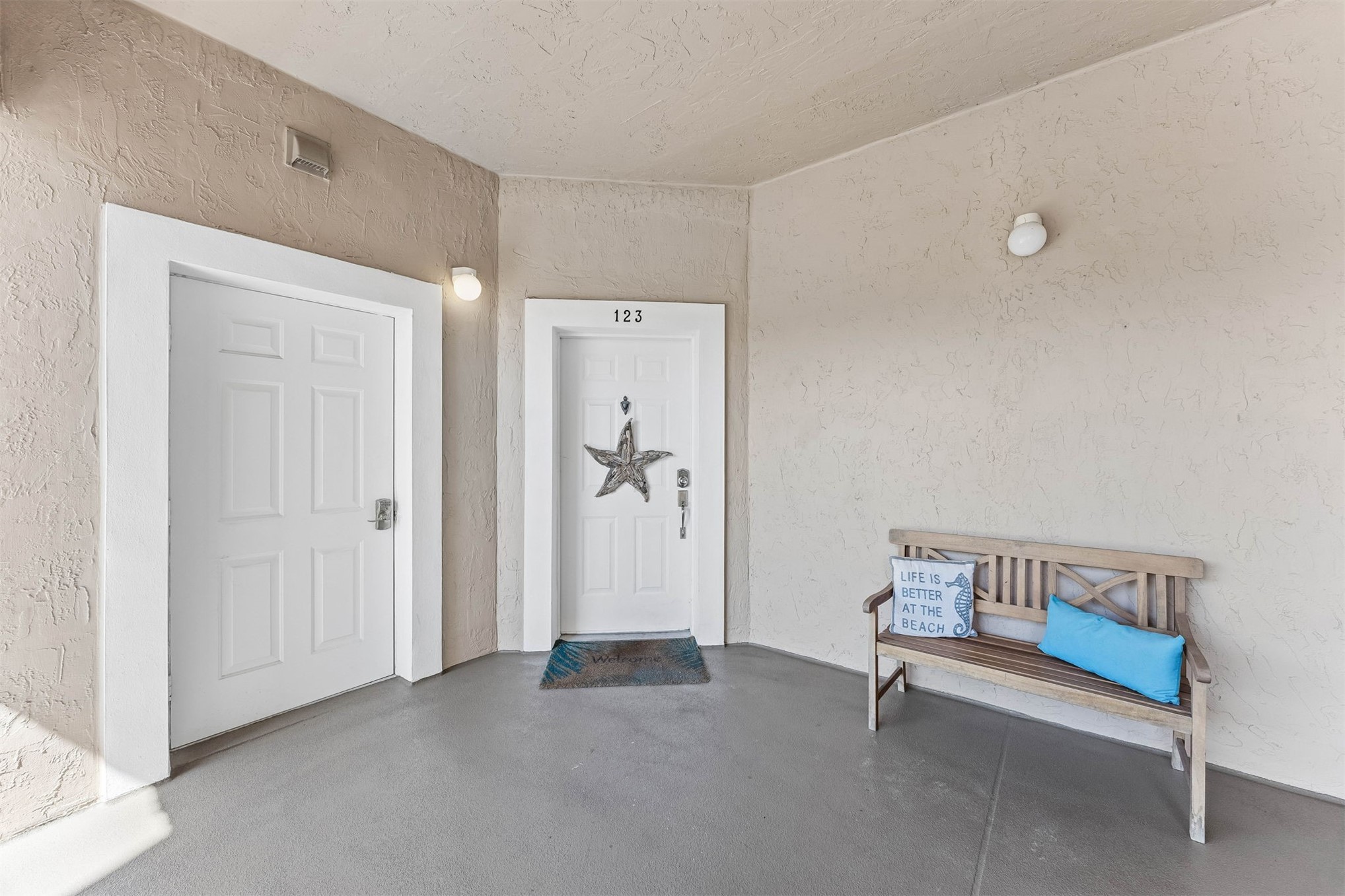 403 TARPON AVENUE 123