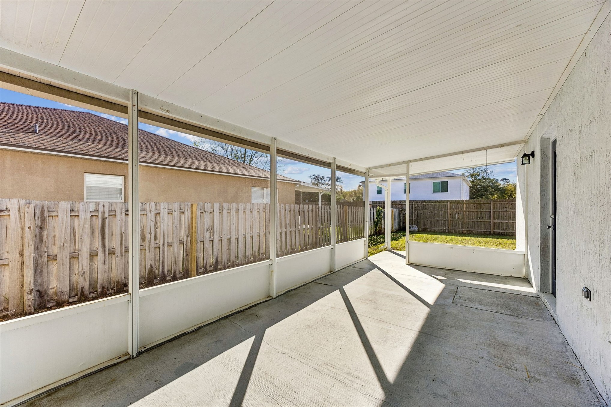 3338 HICKORY LEAF COURT