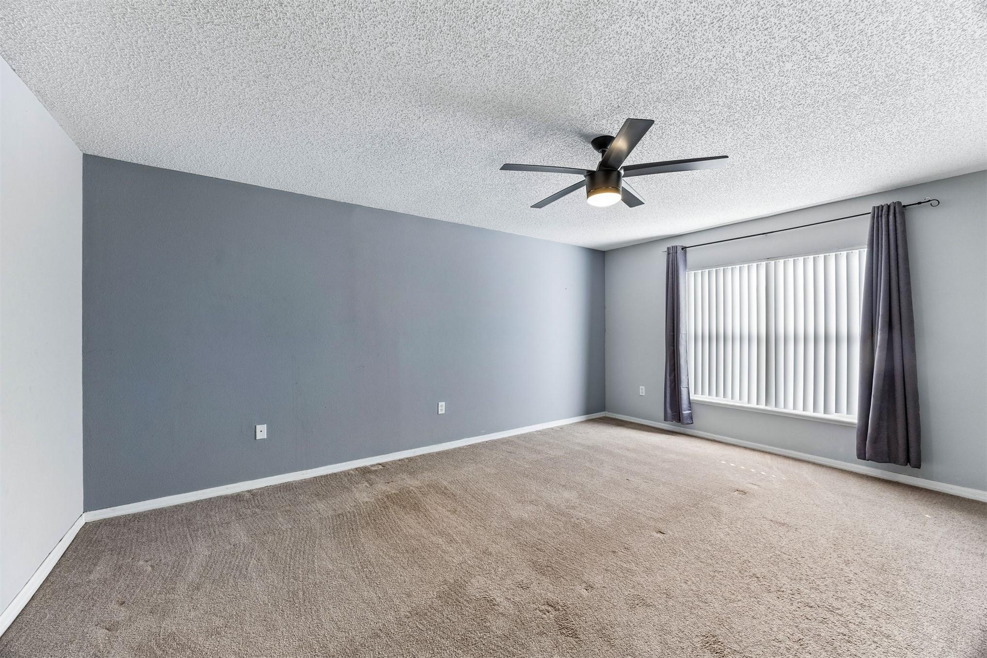 3338 HICKORY LEAF COURT