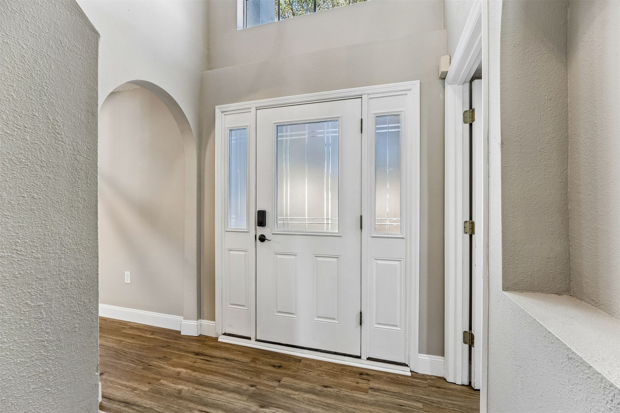 3338 HICKORY LEAF COURT