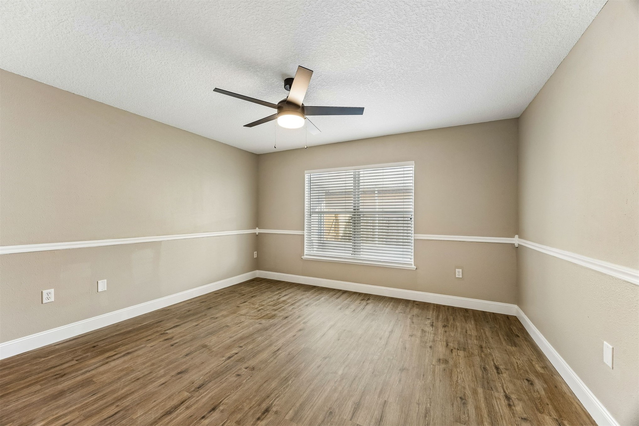 3338 HICKORY LEAF COURT