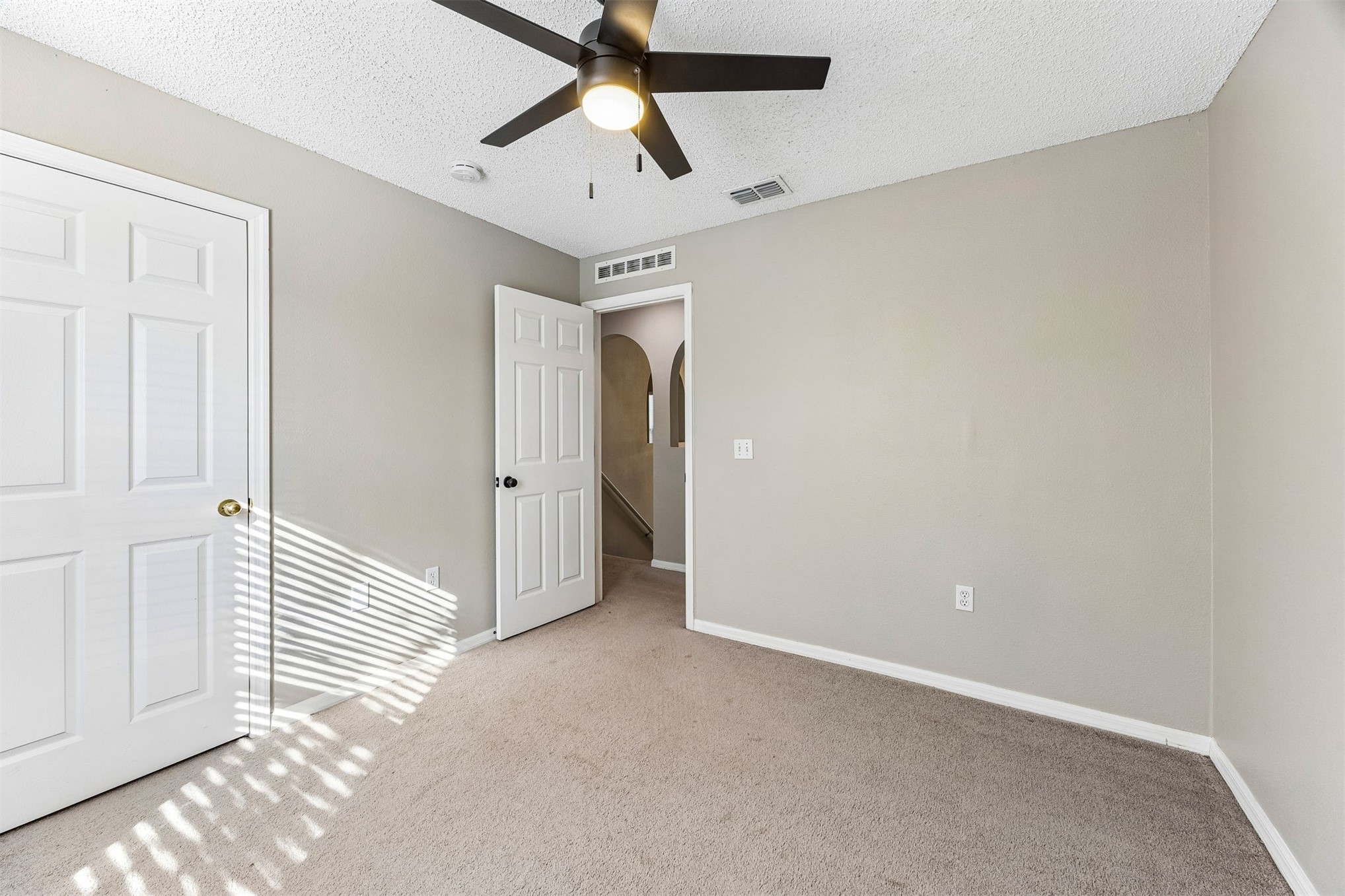 3338 HICKORY LEAF COURT