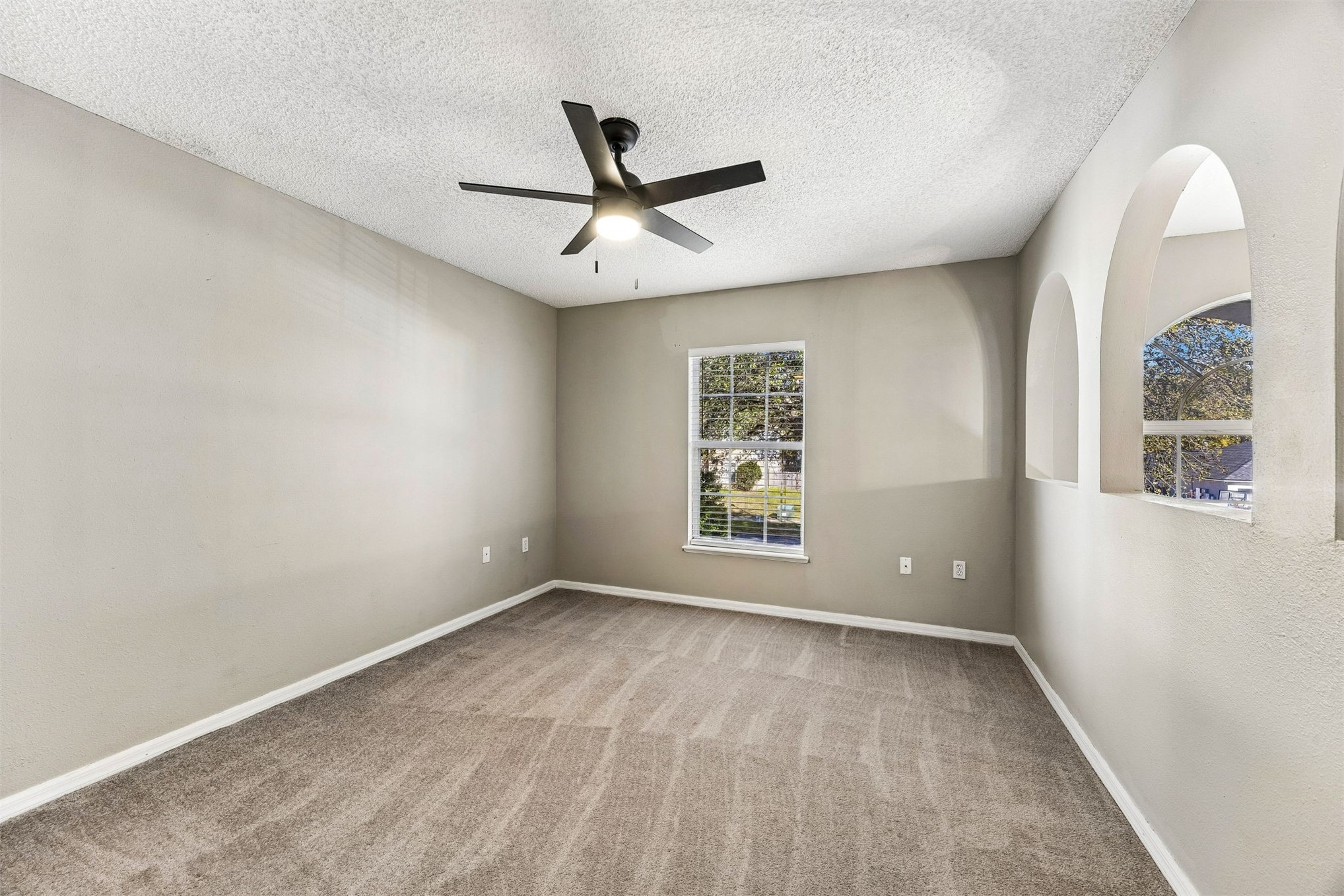 3338 HICKORY LEAF COURT