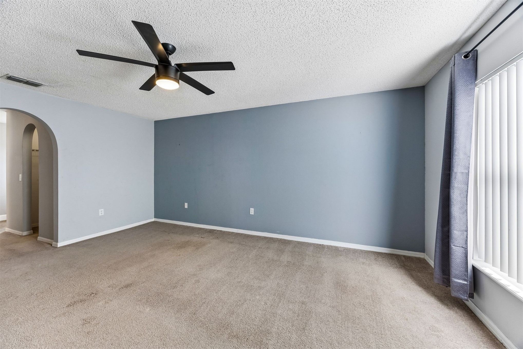 3338 HICKORY LEAF COURT
