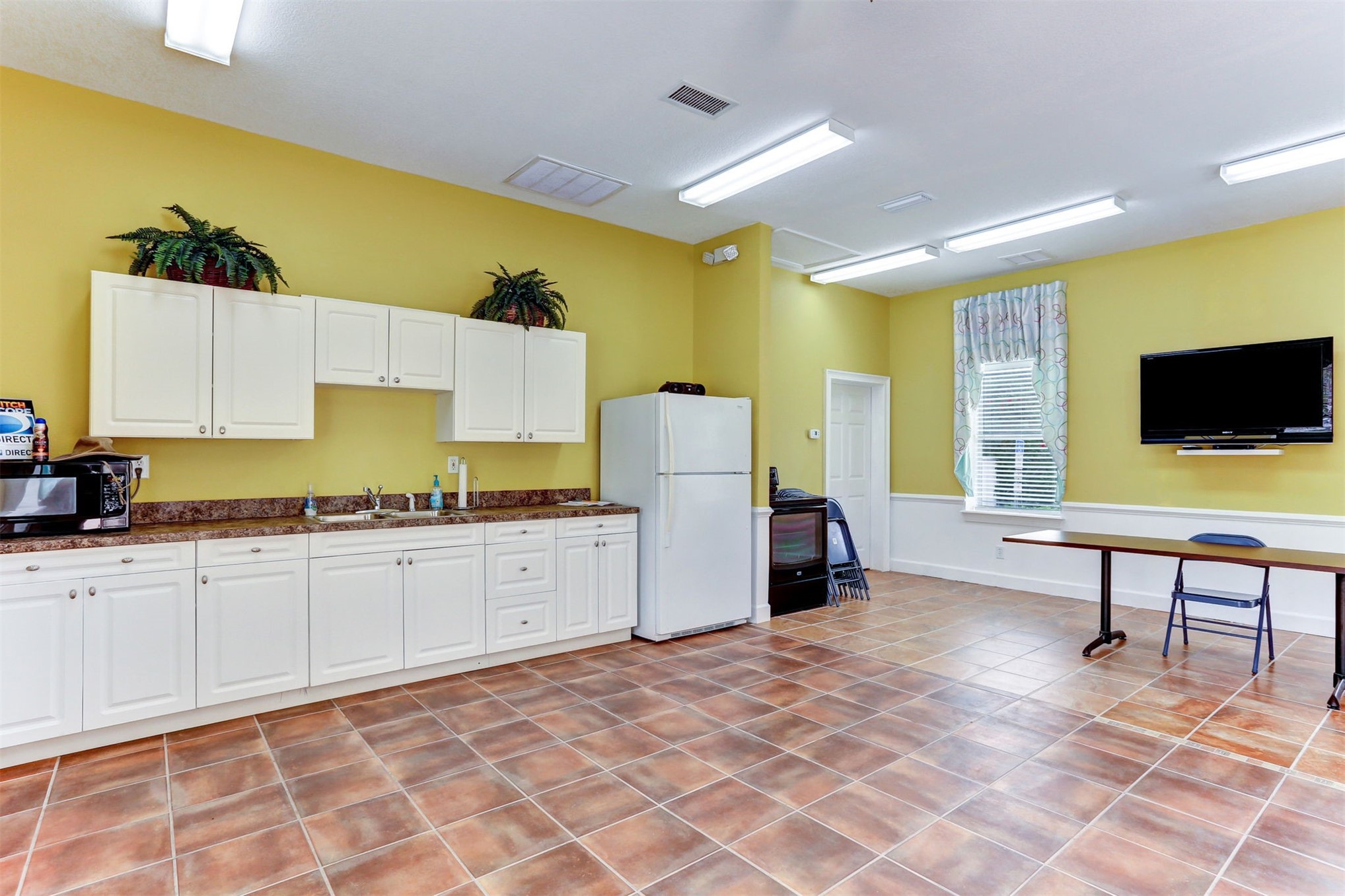 403 TARPON AVENUE 120