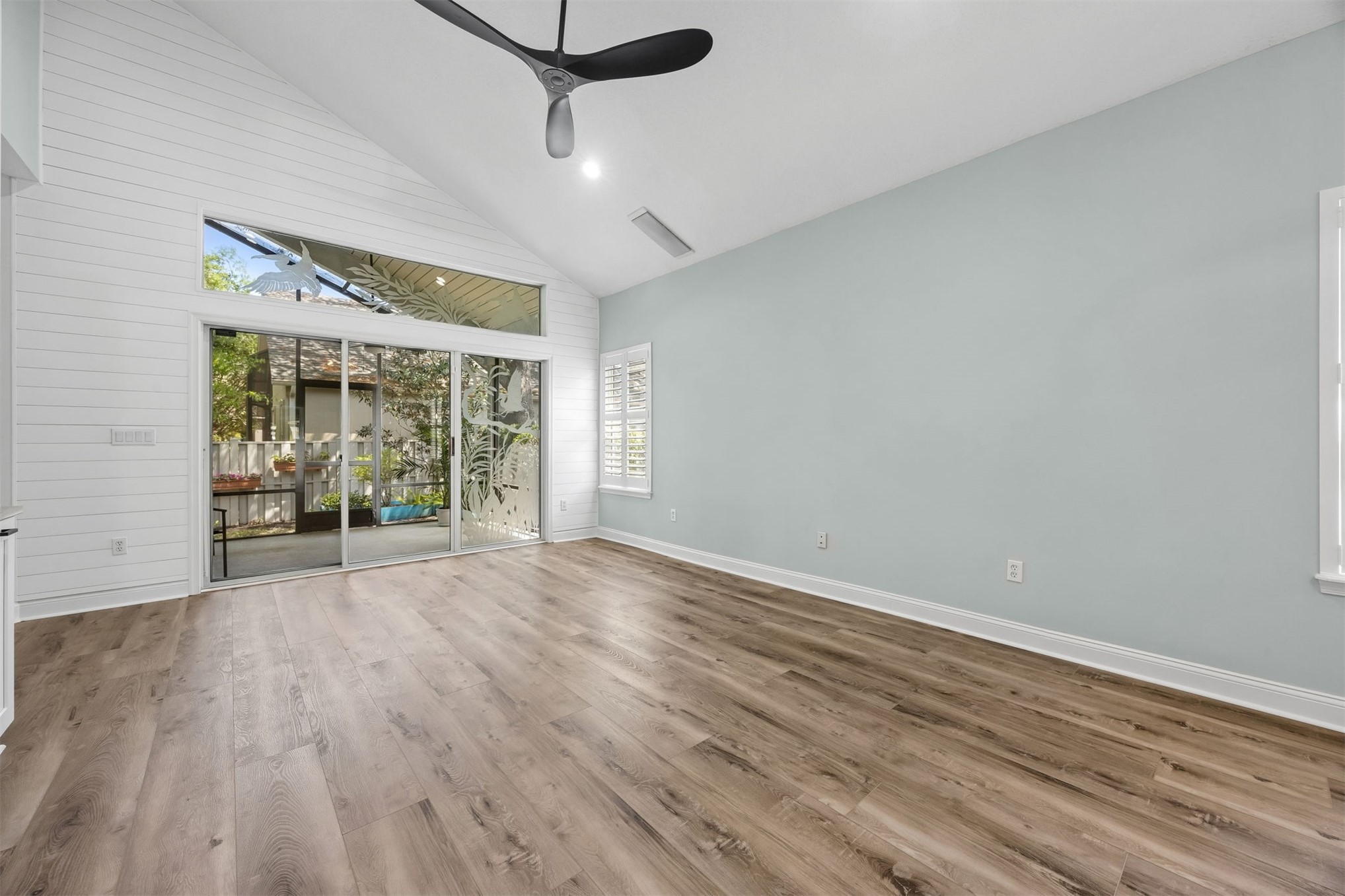 93028 HARBOR COURT