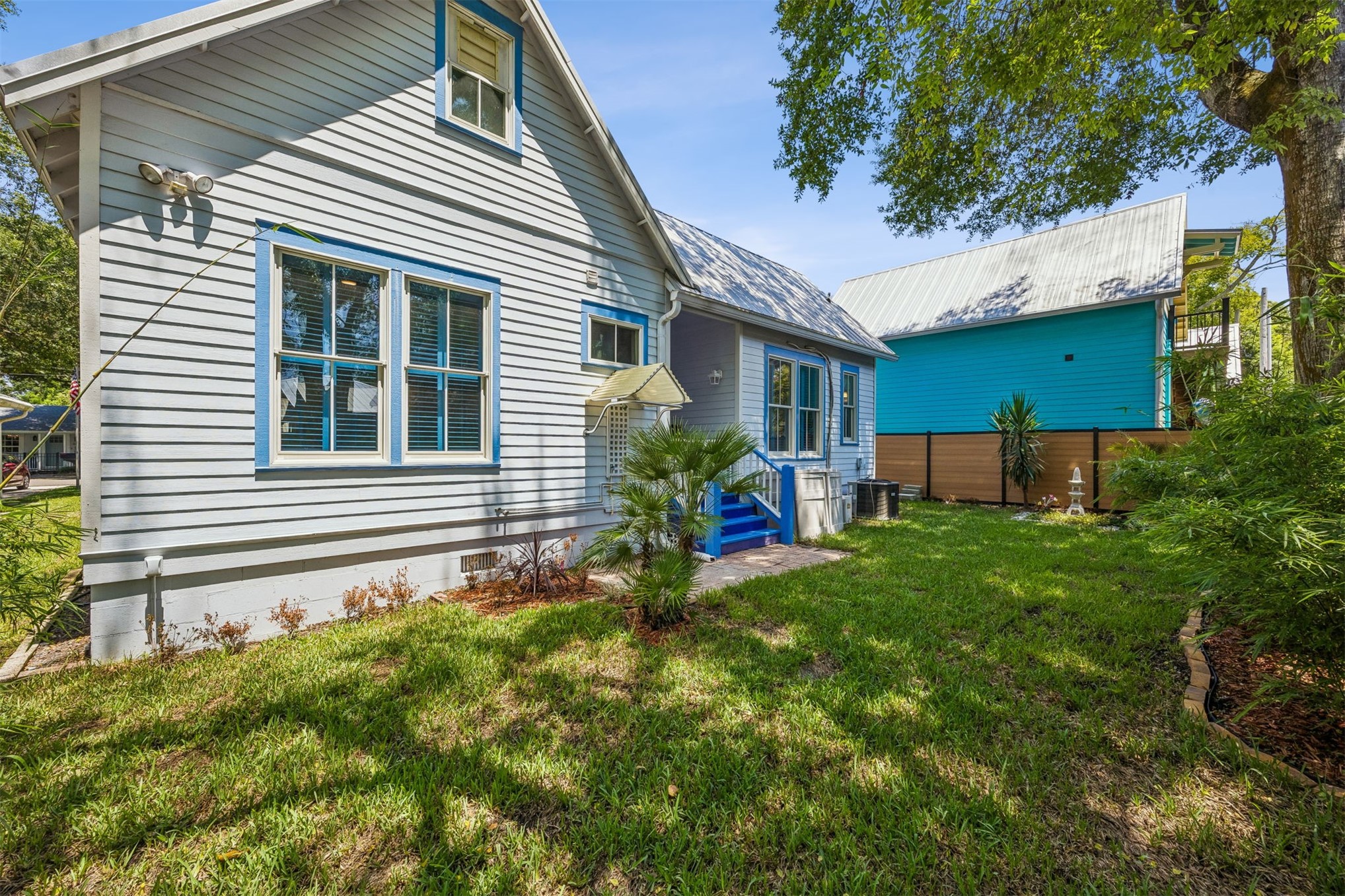 410 CEDAR STREET