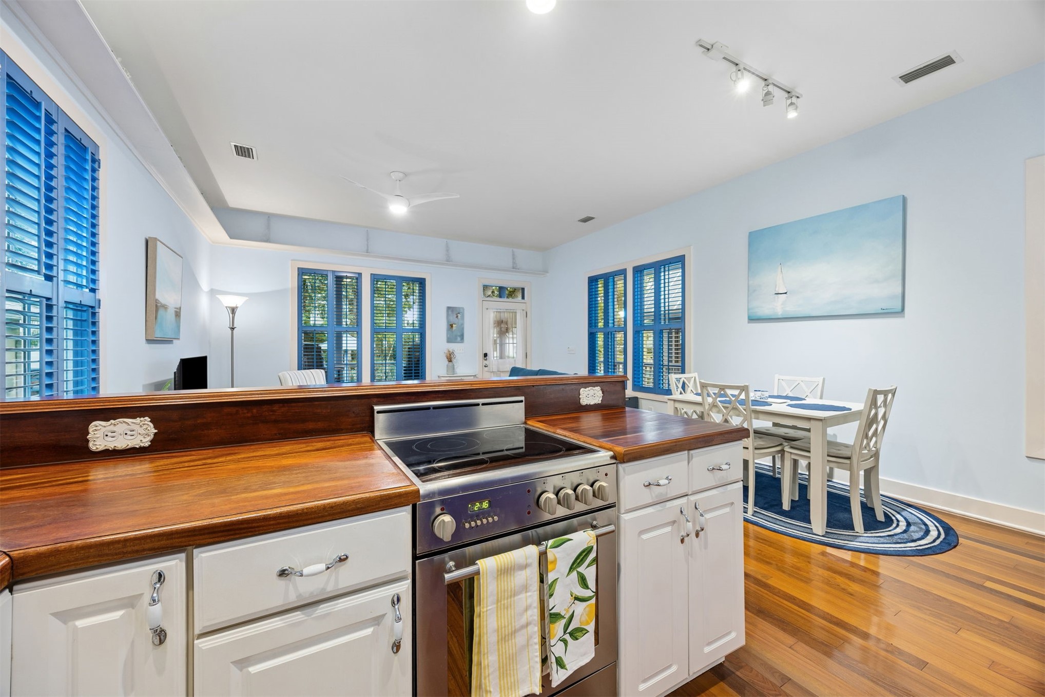 410 CEDAR STREET