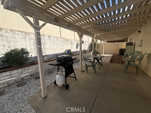 28240 Calle Lustrosos