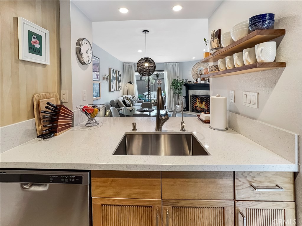 4459 Estrella Avenue 4