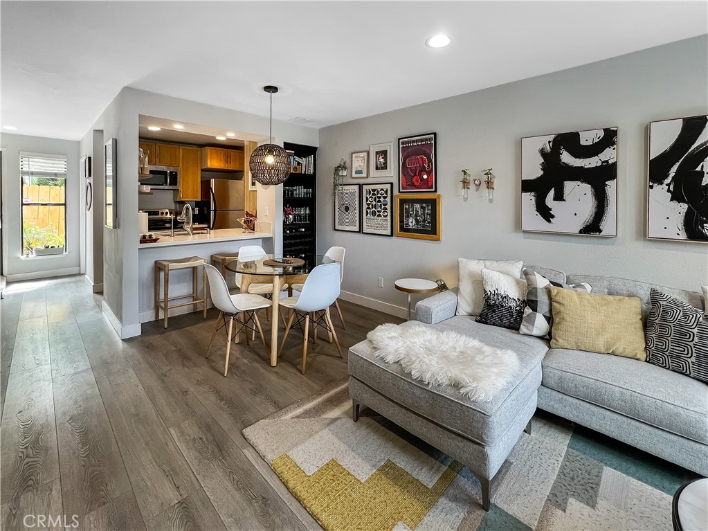 4459 Estrella Avenue 4