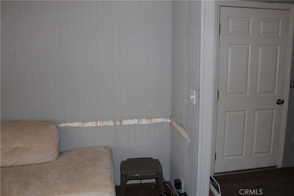 1895 W Devonshire Avenue 98