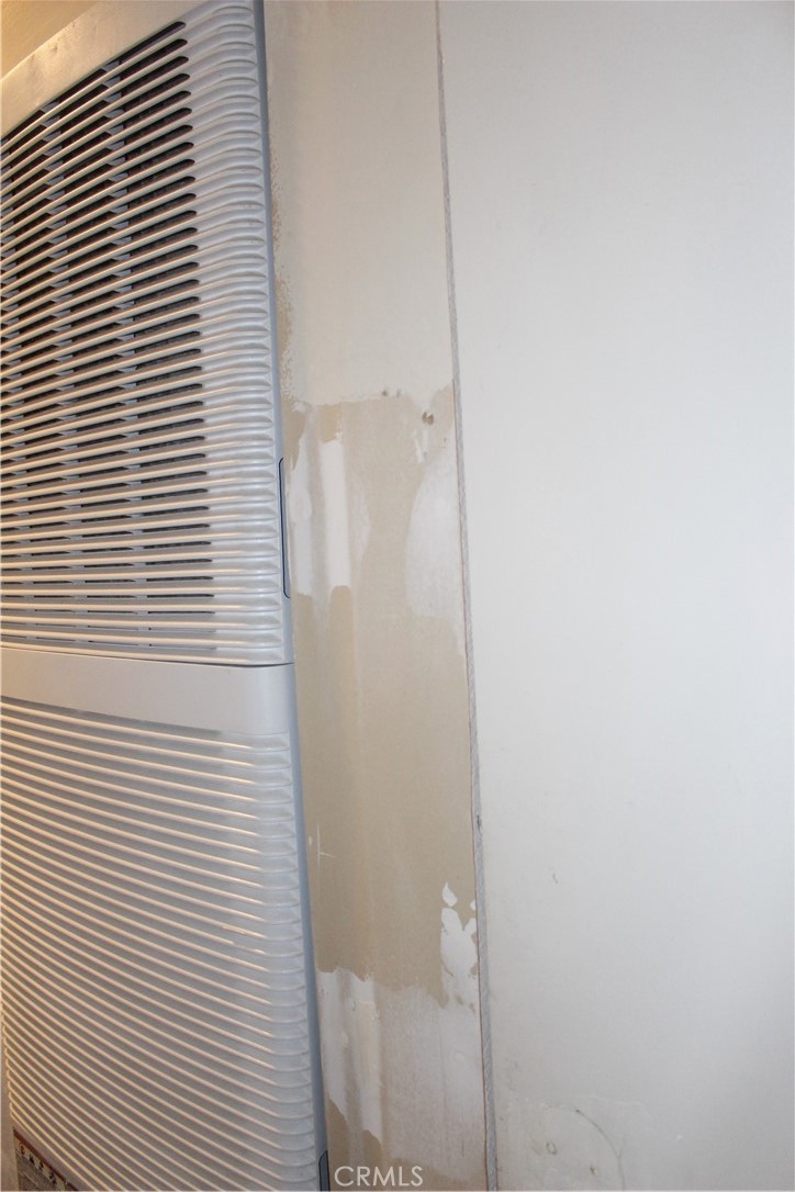 1895 W Devonshire Avenue 98