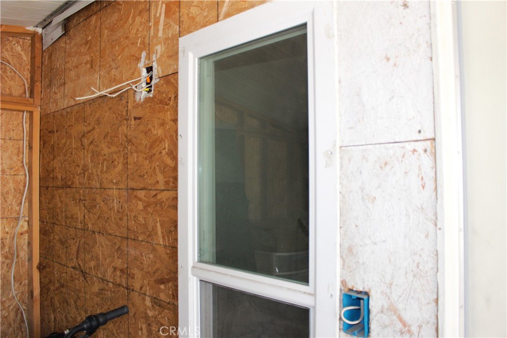 1895 W Devonshire Avenue 98