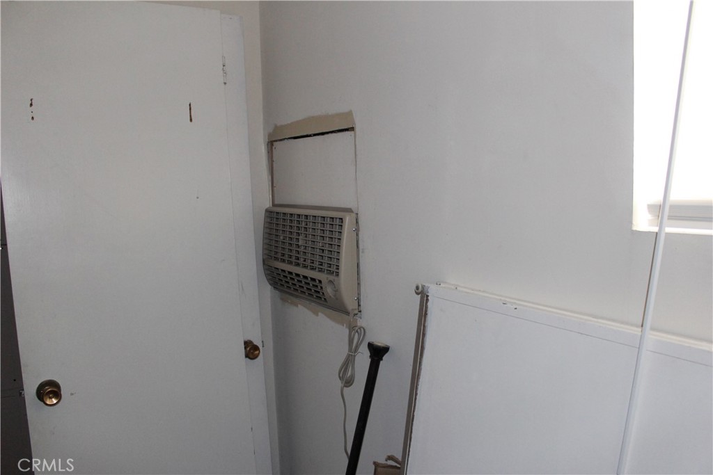 1895 W Devonshire Avenue 98