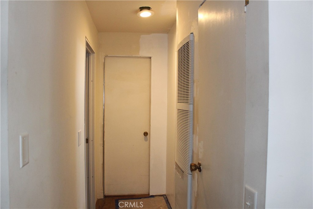 1895 W Devonshire Avenue 98