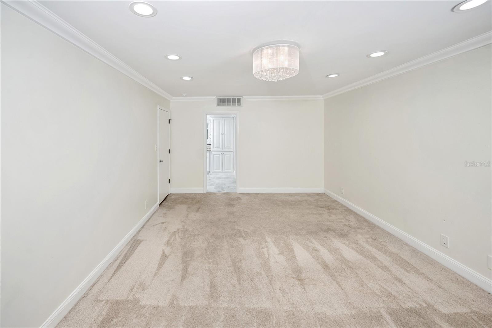 36750 US HIGHWAY 19 N #24-103