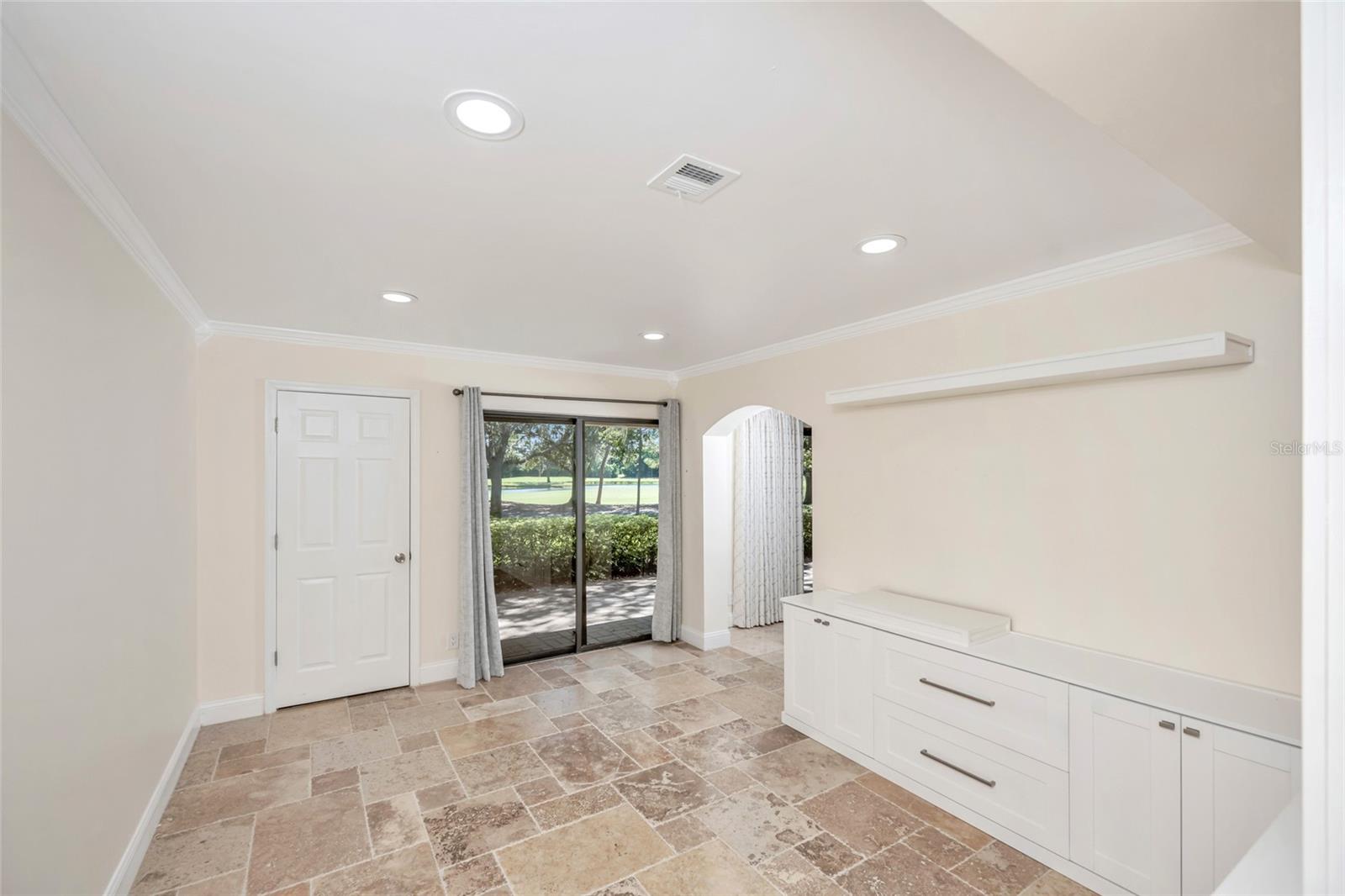 36750 US HIGHWAY 19 N #24-103