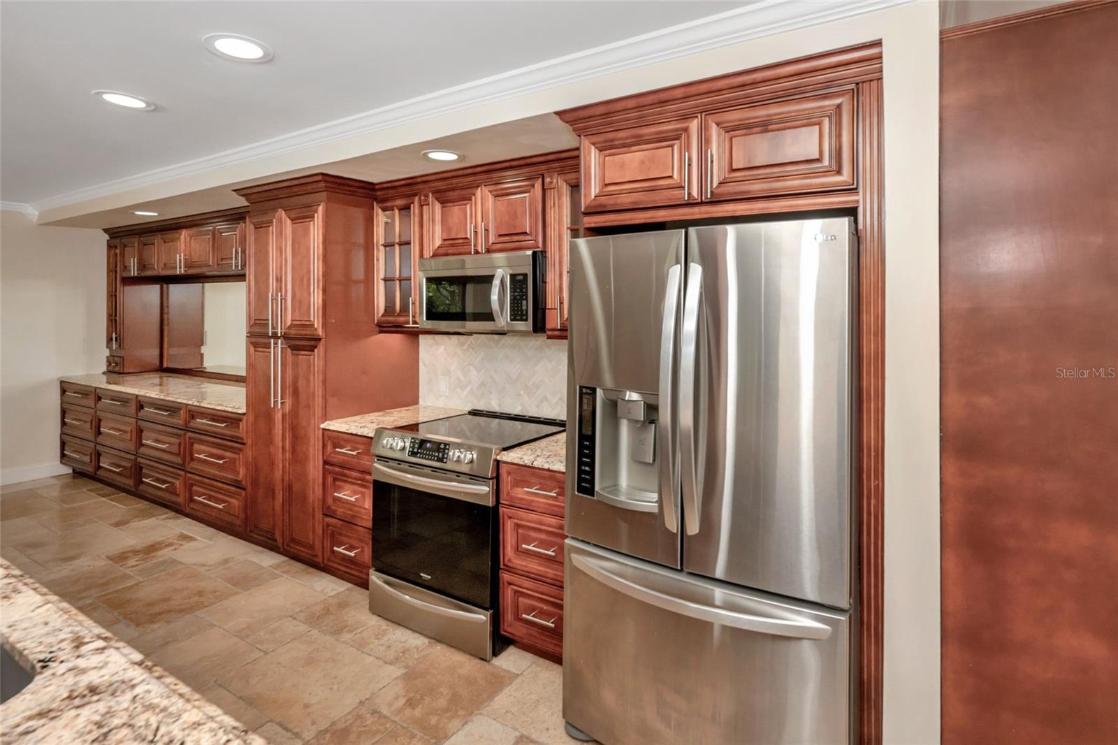 36750 US HIGHWAY 19 N #24-103