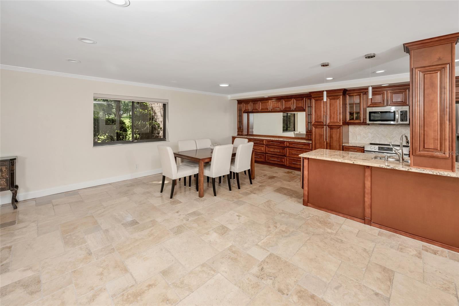 36750 US HIGHWAY 19 N #24-103